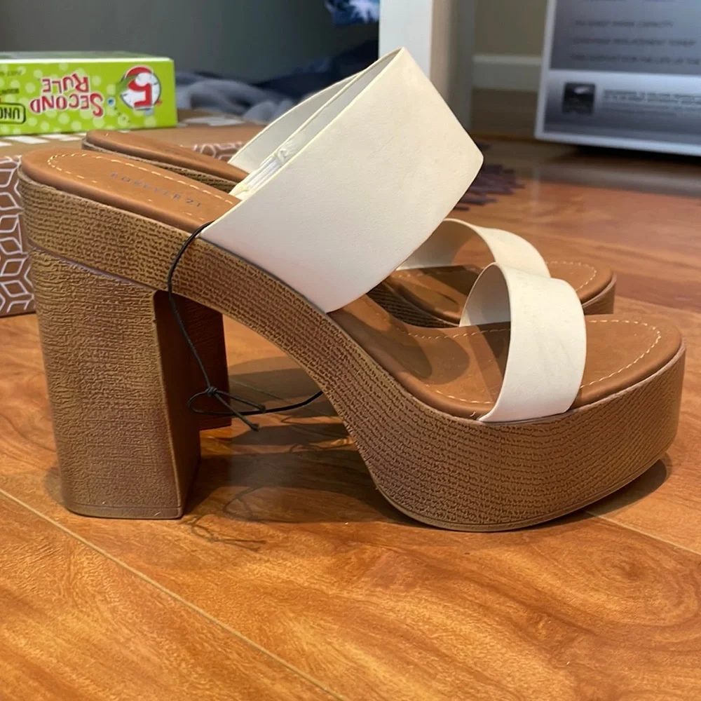 NEW heels - Picture 1 of 4